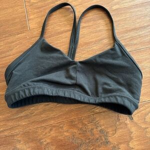 Black fleo sports bra